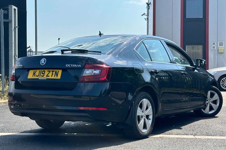 Skoda Octavia 2.0 TDI SE Technology Hatchback 5dr Diesel Manual Euro 6 (s/s) (150 ps) 10