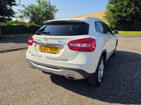 Mercedes-Benz GLA 2.1 GLA 200 Sport Executive D 4Matic Auto 4WD 5dr 35