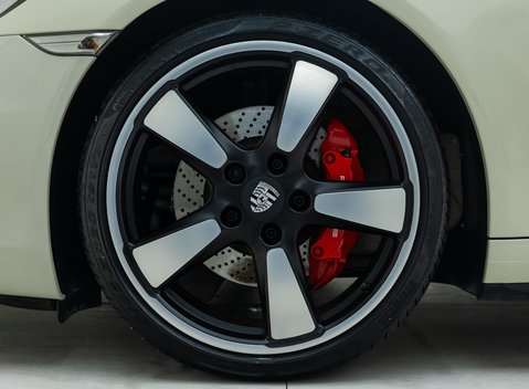 Porsche 911 50TH ANNIVERSARY EDITION (991) 24