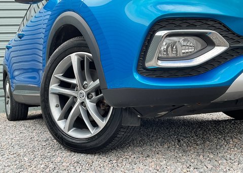 MG HS 1.5 T-GDI EXCLUSIVE 2