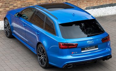 Audi RS6 Avant Performance 9