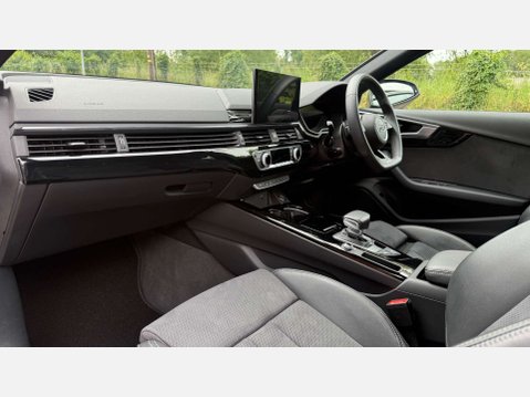Audi A4 2.0 A4 Black Edition 40 TFSI MHEV Semi-Auto 4dr 11