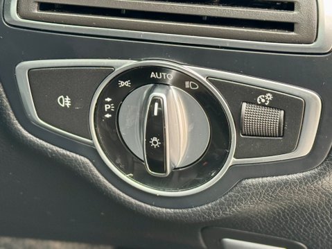 Mercedes-Benz C Class C200 D SPORT 22