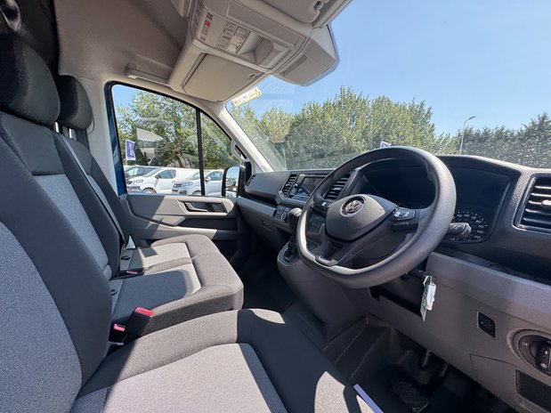 Volkswagen Crafter AUTO LWB L3H2 High Roof Trendline Cam EURO 6 15