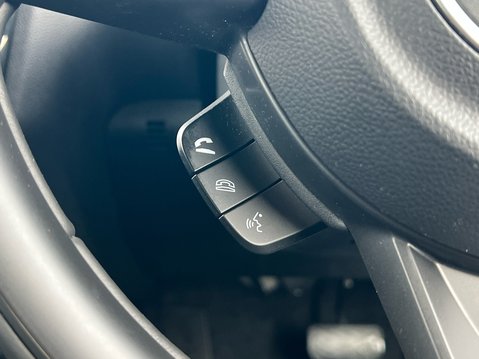 Suzuki Swift SZ-T DUALJET MHEV 22