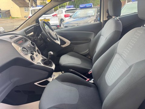 Ford Ka 1.2 Zetec Euro 5 (s/s) 3dr 27