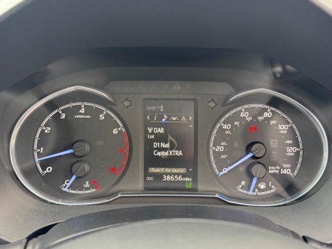 Toyota Yaris 1.5 VVT-i Icon Euro 6 5dr 32
