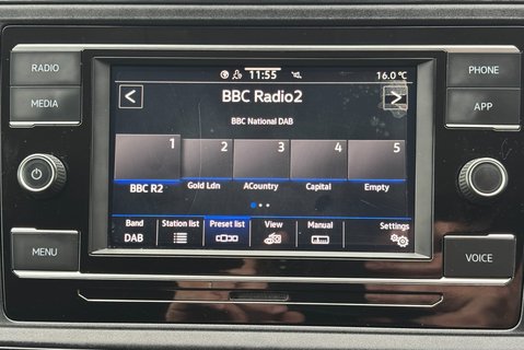 Volkswagen Crafter CR35 L2 H1 Mwb Lr 177 ps Tdi Trendline DSG Panel Van 27