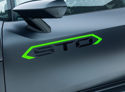 Lamborghini Huracan STO 40