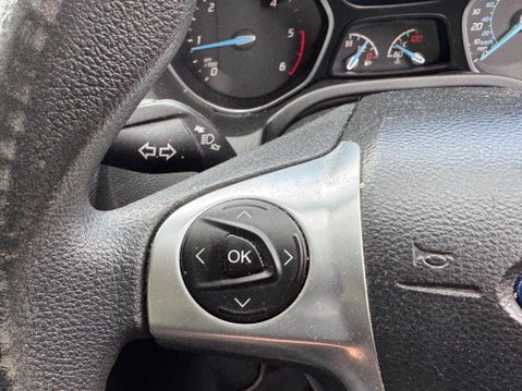 Ford Focus 1.6 TDCi Edge Euro 5 (s/s) 5dr 12