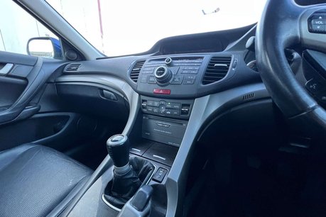 Honda Accord 2.2 i-DTEC EX Saloon 4dr Diesel Manual Euro 5 (150 ps) 47