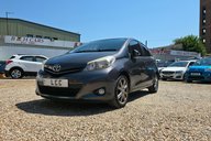 Toyota Yaris VVT-I SR.. AUTOMATIC.. 5 SERVICES.. STUNNING EXAMPLE..  4