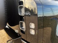 Land Rover Defender V8 27