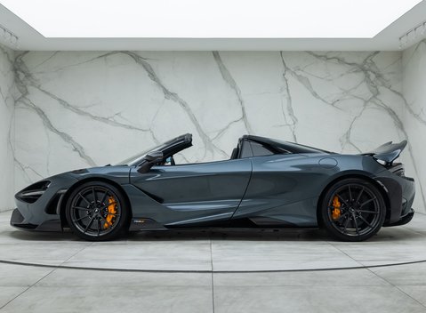 McLaren 765LT Spider 7