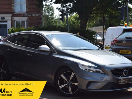 Volvo V40 2.0 V40 R-Design D2 5dr