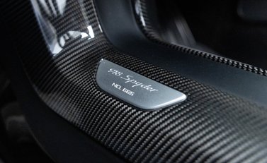 Porsche 918 Spyder 32