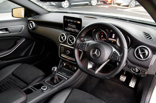 Mercedes-Benz A Class A 200 AMG LINE EXECUTIVE