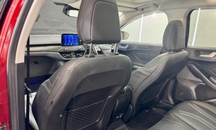 Ford Focus VIGNALE TDCI FSH Opening Pano Sunoof  Adaptive Cruise Head Up Display +++ 12