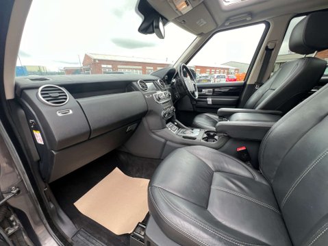 Land Rover Discovery 3.0 Discovery Landmark SDV6 Automatic 4WD 5dr *NATIONAL DELIVERY* 17