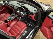 Porsche Macan TURBO PDK 40