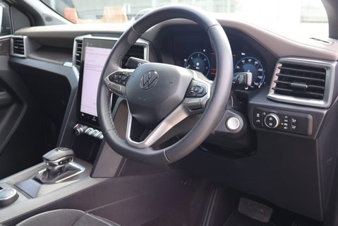 Volkswagen Amarok STYLE 4MOTION Full styling pack over 10k spend looks stunning  24