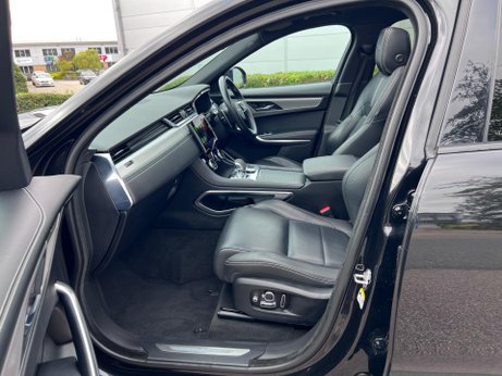 Jaguar F-Pace 2.0 D200 MHEV R-Dynamic SE Auto AWD Euro 6 (s/s) 5dr 91