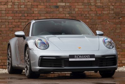 Porsche 911 Carrera 4S (992)