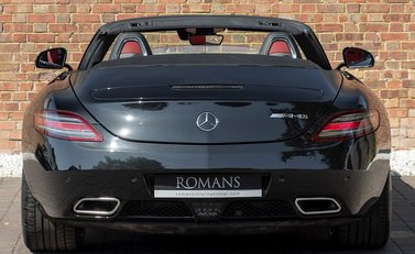 Mercedes-Benz SLS AMG Roadster 5