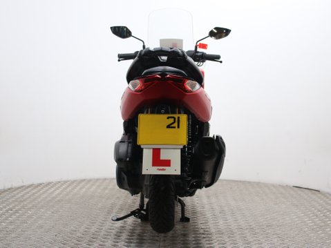 Yamaha Nmax 125 GPD125-A ABS 11