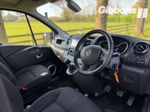 Vauxhall Vivaro 1.6 CDTi 2900 BiTurbo ecoTEC Limited Edition Nav Crew Van L2 H1 Euro 6 (s/s 39