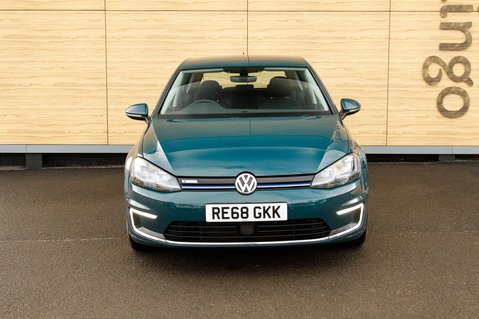 Volkswagen Golf E-GOLF 5