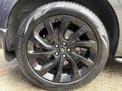 Land Rover Discovery Sport 1.5 P300e 12.2kWh R-Dynamic HSE SUV 5dr Petrol Plug-in Hybrid Auto 4WD Euro 15