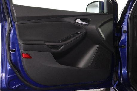 Ford Focus ST-LINE X 44