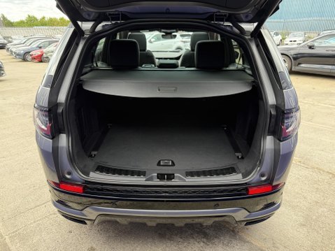Land Rover Discovery Sport 1.5 P300e 12.2kWh R-Dynamic SE SUV 5dr Petrol Plug-in Hybrid Auto 4WD Euro 21