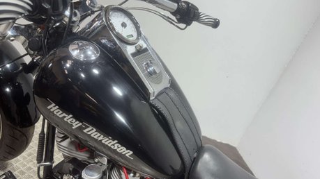 Harley-Davidson Softail Standard Injection model 2005 only 6k FXSTI project bike 1450 19