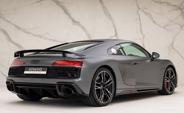 Audi R8 V10 Performance Carbon Black 7