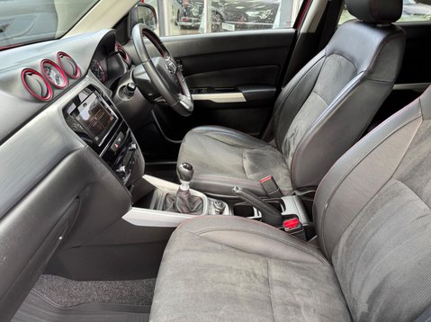 Suzuki Vitara S BOOSTERJET ALLGRIP 31