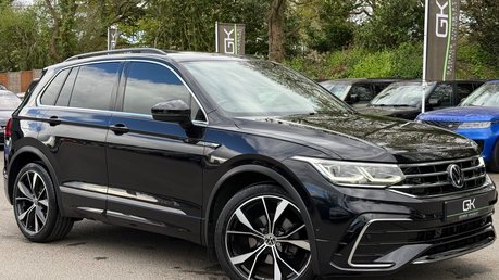 Volkswagen Tiguan R-LINE TDI DSG - RARE LEATHER INTERIOR - APPLE CAR PLAY -CAMERA 