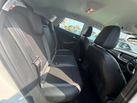 Vauxhall Grandland X SPORT NAV S/S 12