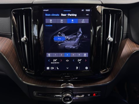 Volvo XC60 B5 ULTIMATE AWD MHEV 67