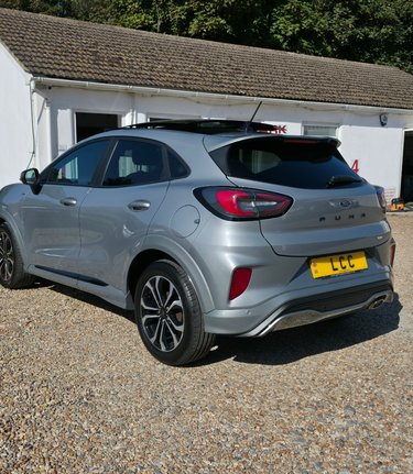 Ford Puma ST-LINE MHEV..1 FORMER KEEPER, 5 SERVICE.GLASS SUNROOF ,SAT NAV. 3