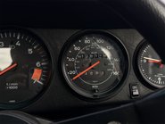 Porsche 911 CARRERA 3.2 BACK-DATE 53