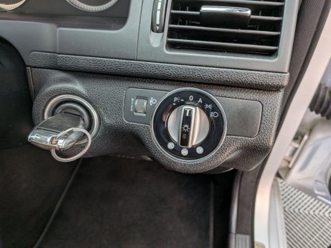 Mercedes-Benz C Class 2.1 C220 CDI SE Auto Euro 4 5dr 12
