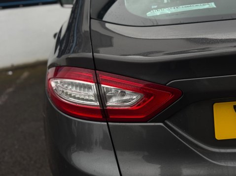 Ford Mondeo 2.0 TDCi Zetec Euro 6 (s/s) 5dr 35