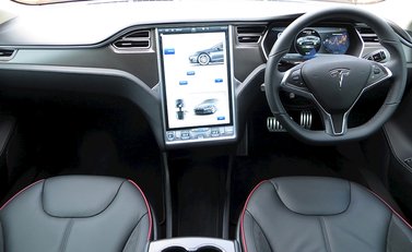 Tesla Model S P85 13