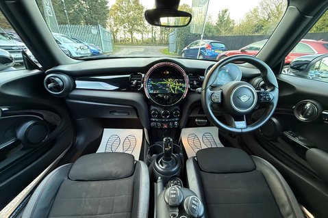 Mini Hatch JOHN COOPER WORKS - NANUQ WHITE - MINI SERVICE HISTORY 14