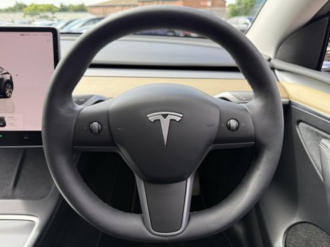 Tesla Model Y (Dual Motor) Long Range SUV 5dr Electric Auto 4WDE (384 bhp) 33