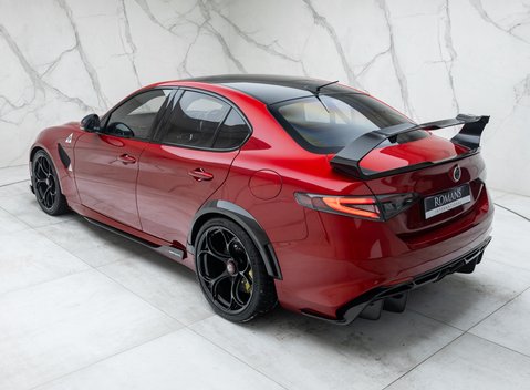 Alfa Romeo Giulia GTAm 12