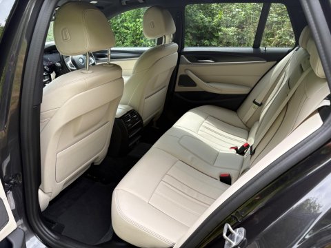 BMW 5 Series 520D M SPORT TOURING MHEV 20