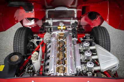 Jaguar E-Type Series I 4.2 Roadster 9